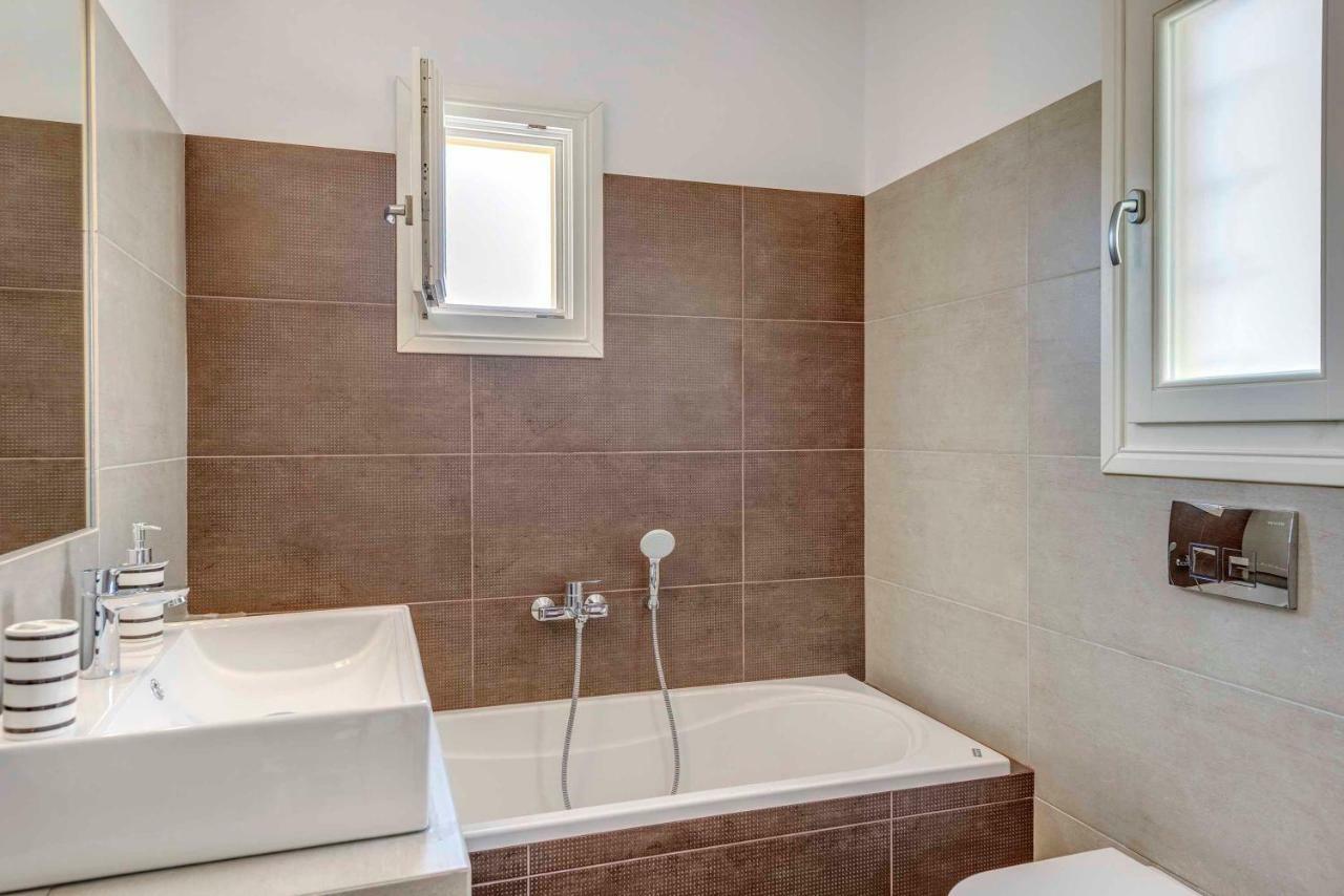 Villa Alba In Syros With Private Jacuzzi Azolimnos Esterno foto
